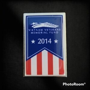 5/$25 VIETNAM Veterans Memorial Fund Lapel Pin